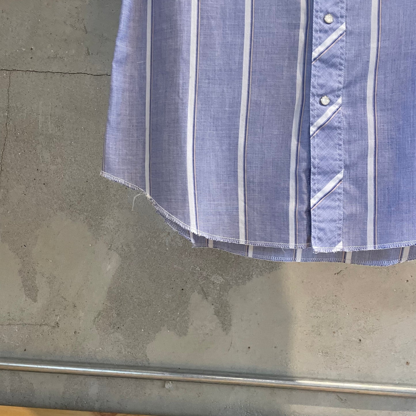 Snap-Button Stripe Short Sleeve Shirt Blue