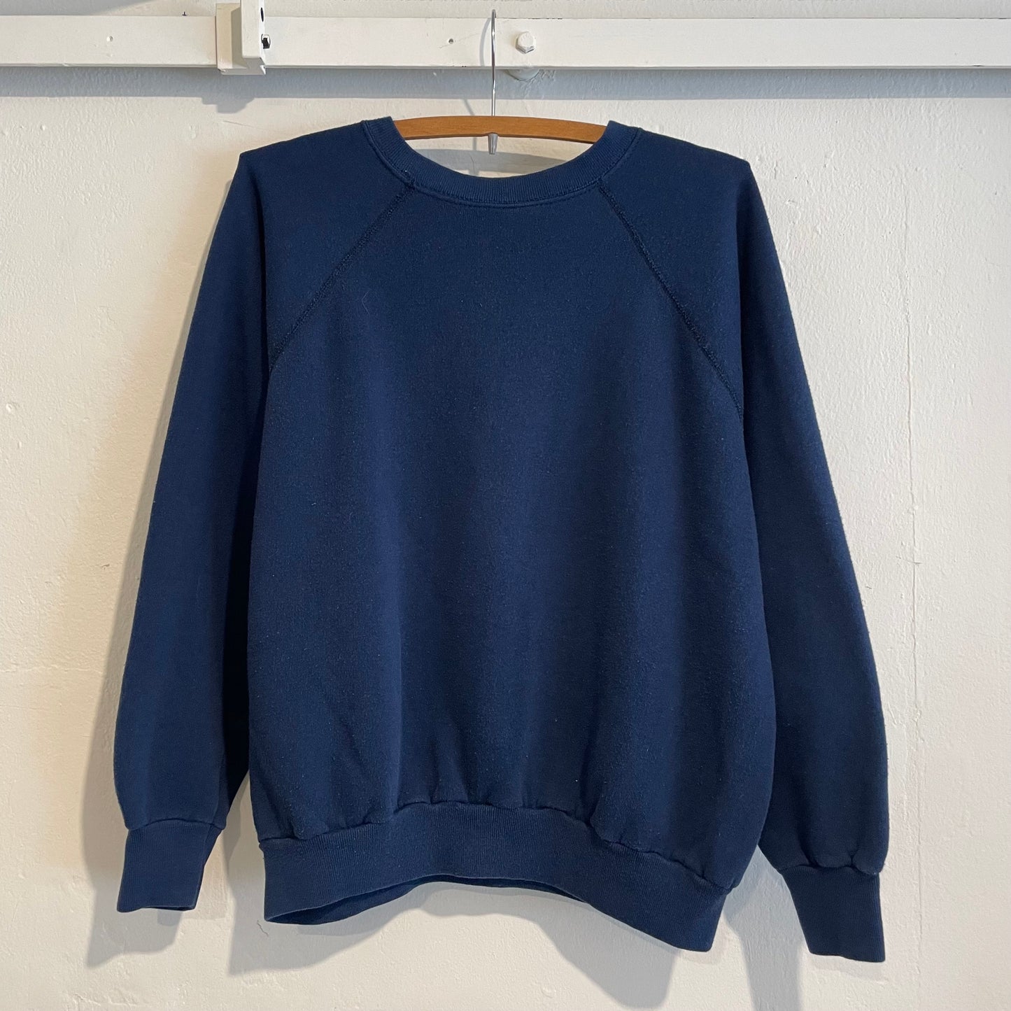 VIRGINIA Raglan Sweatshirt Navy