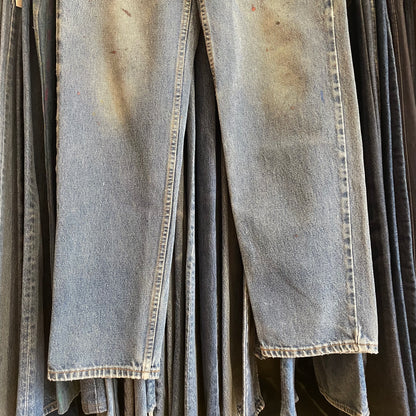 Paint-Stained 550 Relaxed Fit Jeans Blue