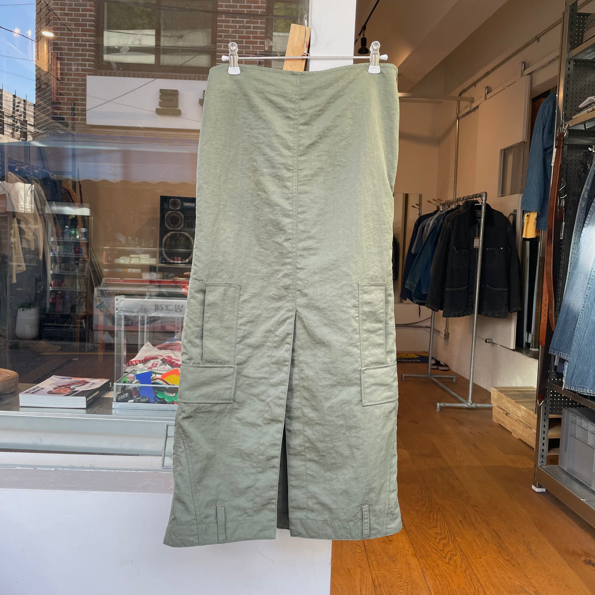 Reversed Pocket Cargo Long Skirt Khaki