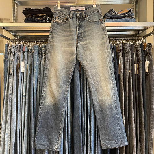 Light Wash Tapered Denim Jeans Italy