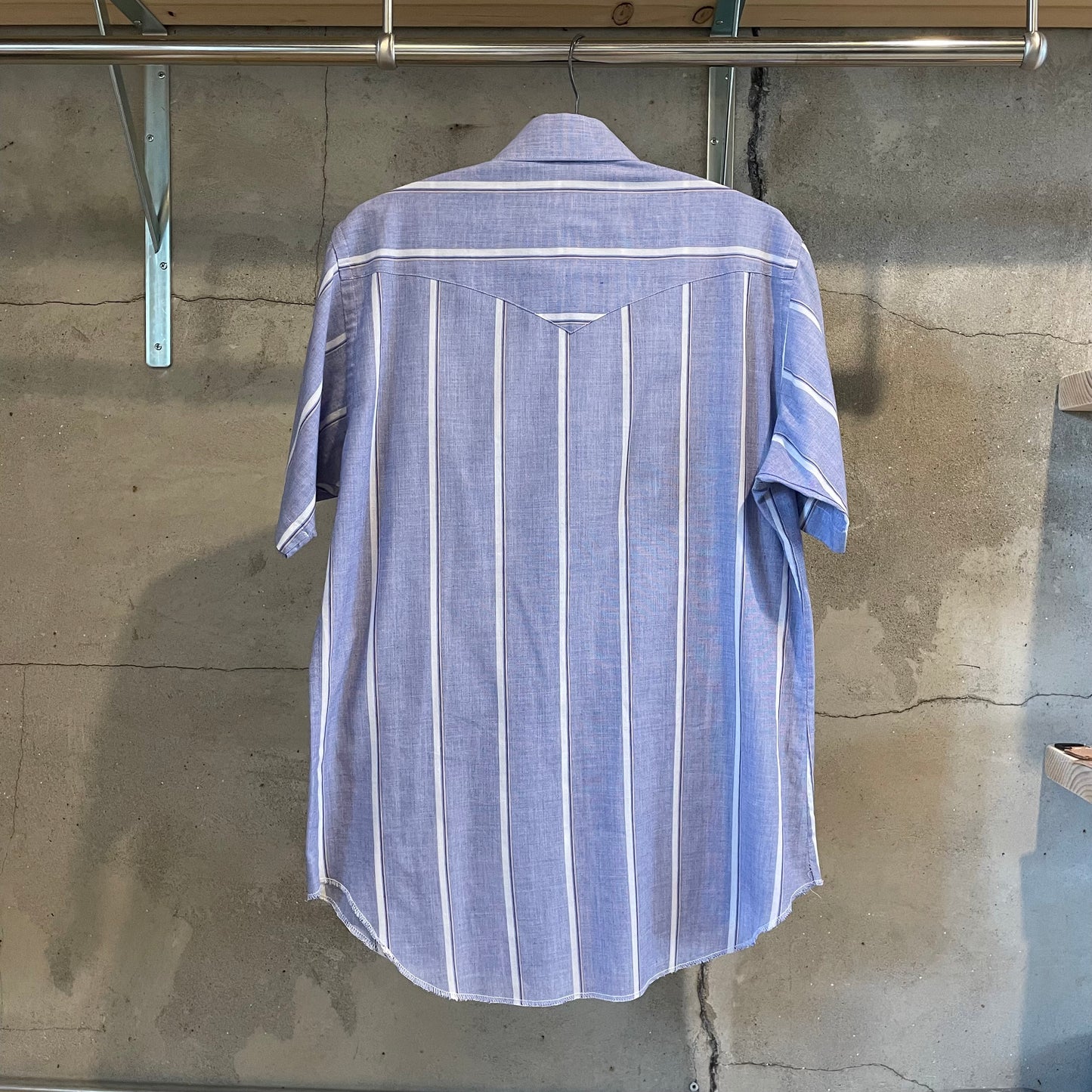 Snap-Button Stripe Short Sleeve Shirt Blue