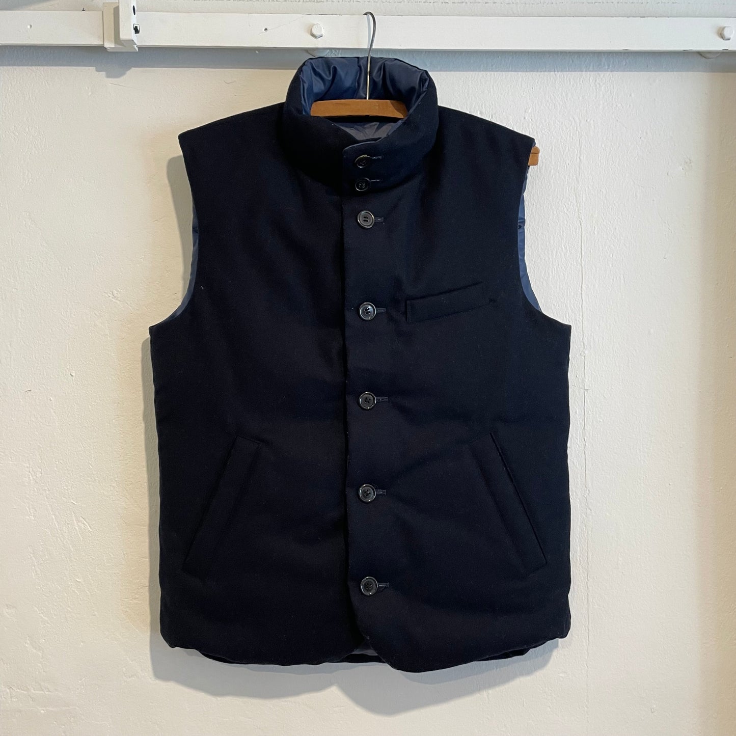 Snap-Front Puffer Vest Navy Reversible