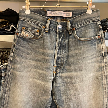 Light Wash Tapered Denim Jeans Italy