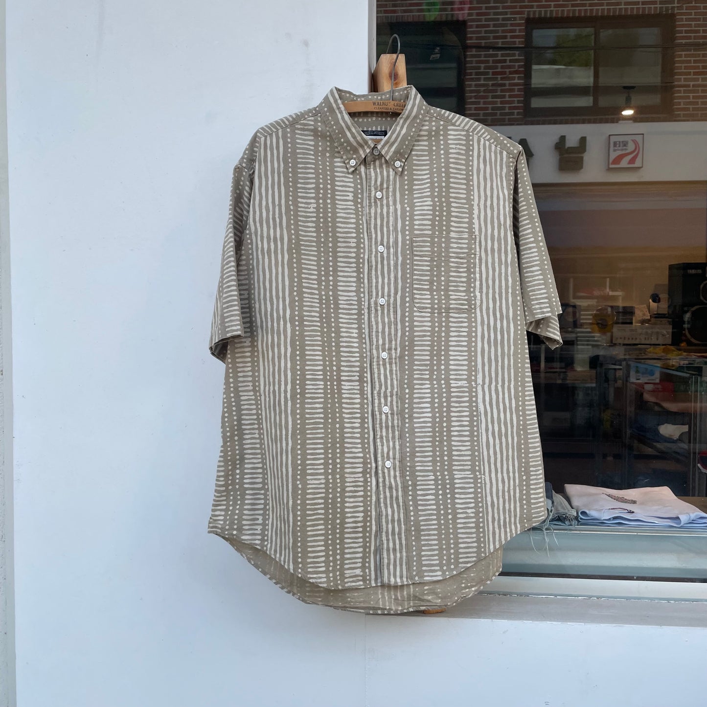 Geometric Shirt Short Sleeve Beige