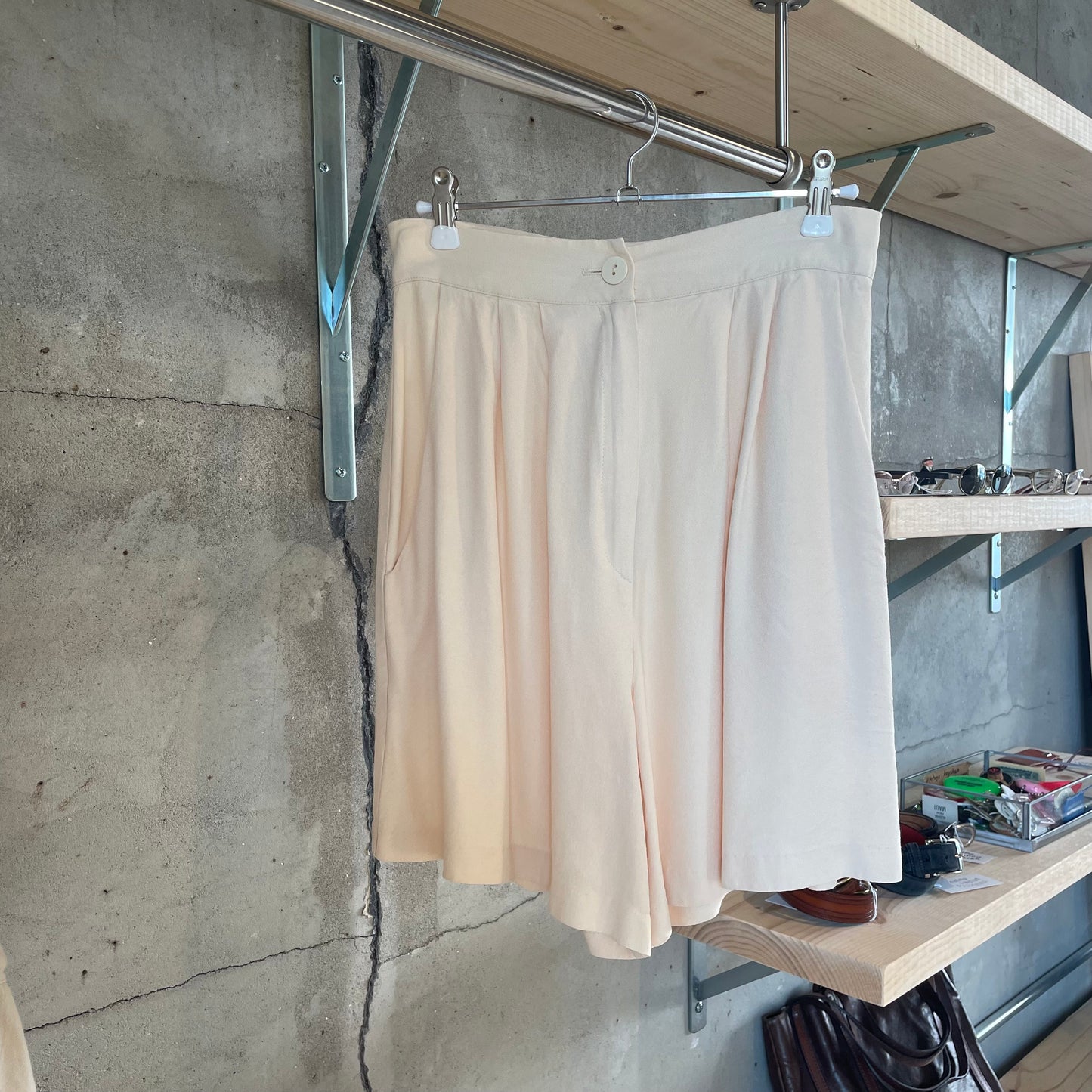 Talon-Zip Rayon Tucked Shorts Ivory