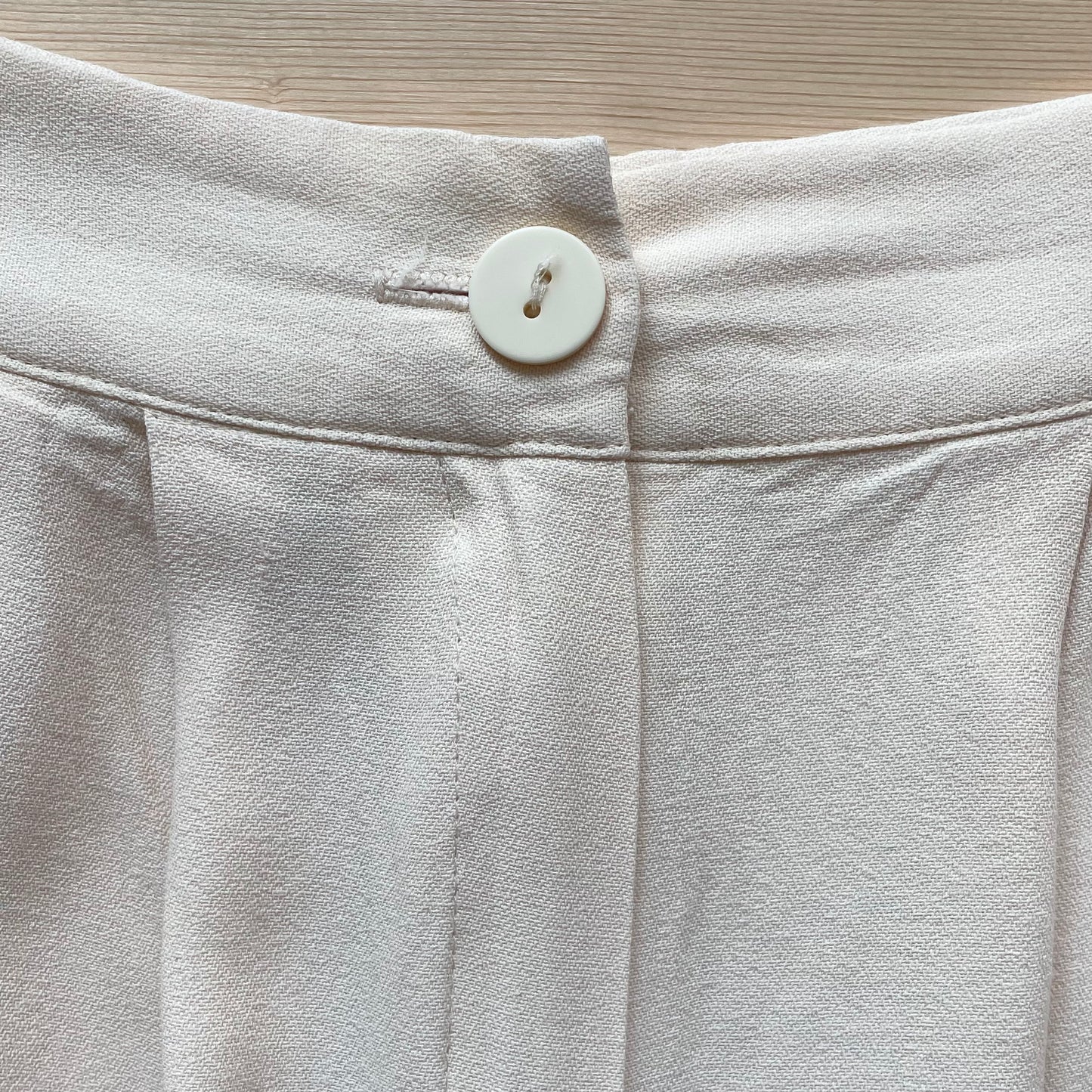 Talon-Zip Rayon Tucked Shorts Ivory