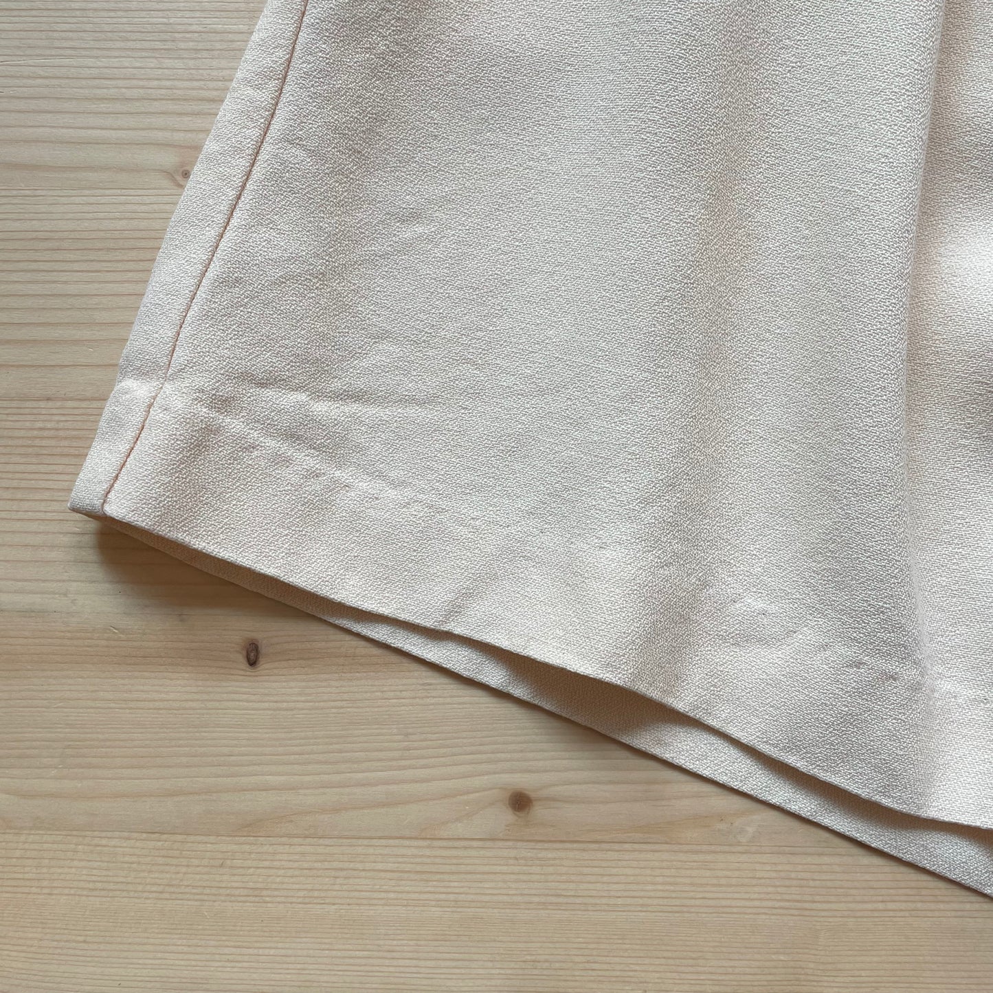 Talon-Zip Rayon Tucked Shorts Ivory
