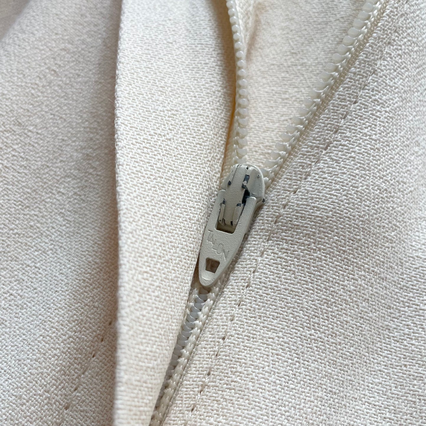 Talon-Zip Rayon Tucked Shorts Ivory